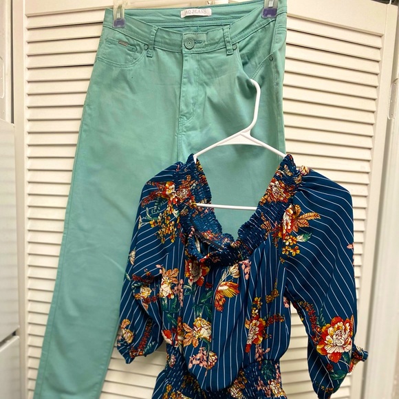 Sold together or separately, - Picture 2 of 4